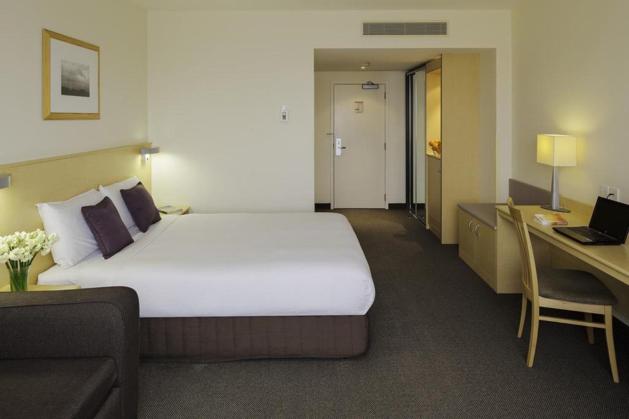 ดิสติงชั่น พาล์มเมอร์สตั้น นอร์ธ โฮเต็ล แอนด์ คอนเฟอเรนซ์ เซ็นเตอร์ Hotel พาล์เมอร์สตันนอร์ท ภายนอก รูปภาพ