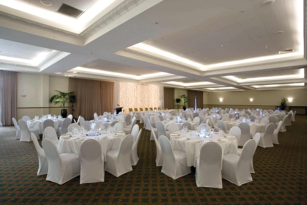 ดิสติงชั่น พาล์มเมอร์สตั้น นอร์ธ โฮเต็ล แอนด์ คอนเฟอเรนซ์ เซ็นเตอร์ Hotel พาล์เมอร์สตันนอร์ท ภายนอก รูปภาพ